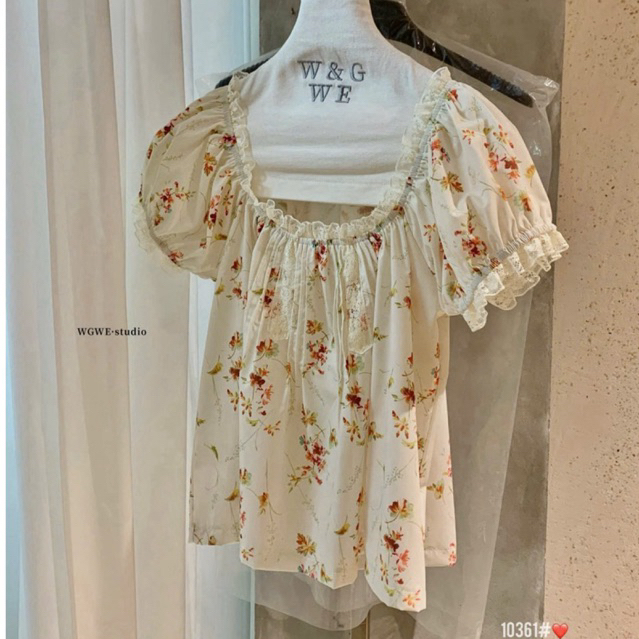 WGWE• เสื้อลายดอกคอเหลี่ยมแขนพัฟลูกไม้ 10361 wgwe สินค้า QC ไซส์ SM
