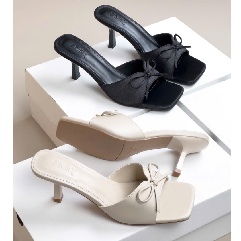 ปิดของผู้หญิงพร้อมส้น POINTED G33 FULBOX