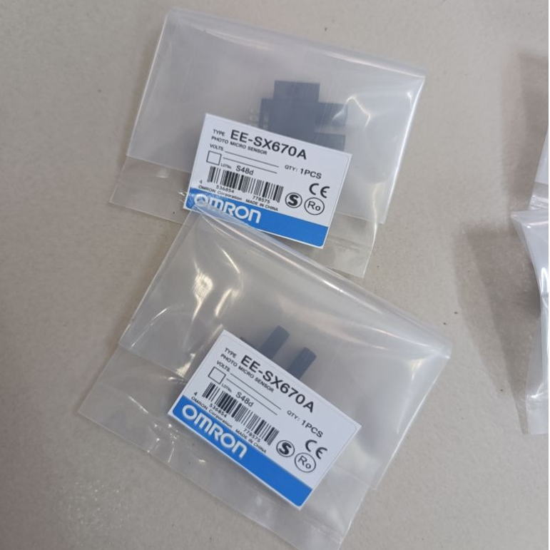 EE-SX670A เซ็นเซอร์ออปติคอลรูปตัว U - ช่วงการตรวจจับ 5 มม. NPN 5-24VDC / VAT 8%