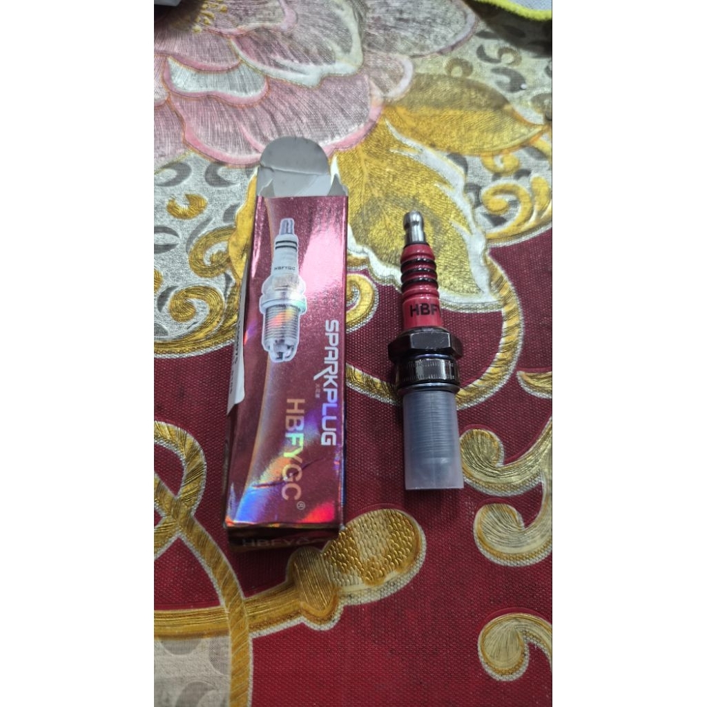 D8TC หัวเทียนทนความร้อน 3 ขั้ว