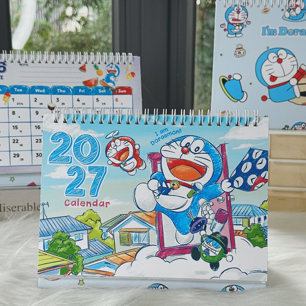 ปฏิทินตั้งโต๊ะ 2027 Doraemon Style Hand Painted TooYoo BK02030