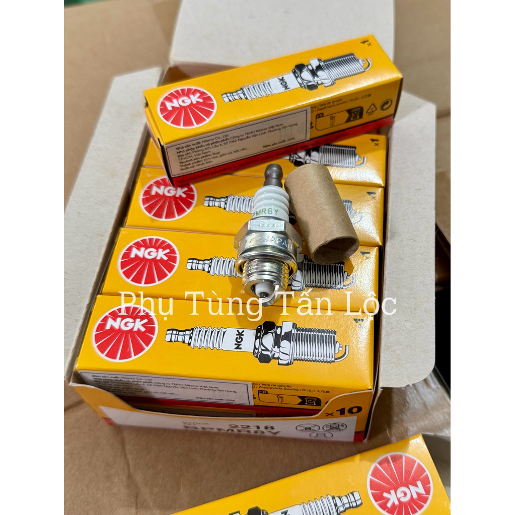 หัวเทียน 2 จังหวะ NGK BPMR8Y ของแท้ Made In Japan (Kawasaki TJ53E)