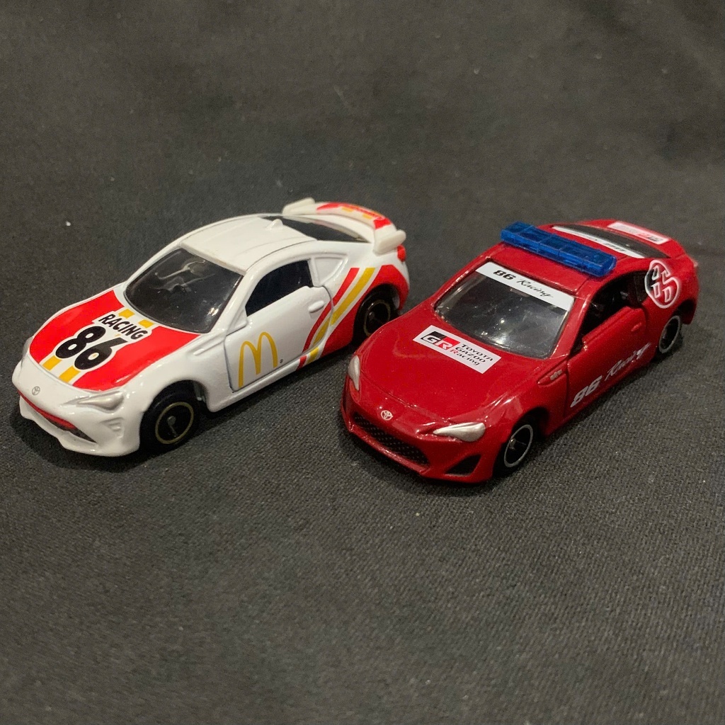 ชุด 2 ชิ้น tomica MF Ghost / Toyota 86 GT และ Toyota 86 McDonalds Racing Car ของสะสมไม่มีกล่อง รถโมเ