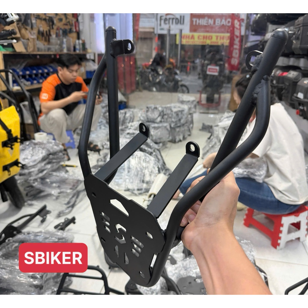 Shark 50cc Round Tube Back Bag SBK0891 - Shark Baga สามารถติดตั้งถัง SBIKER ของแท้