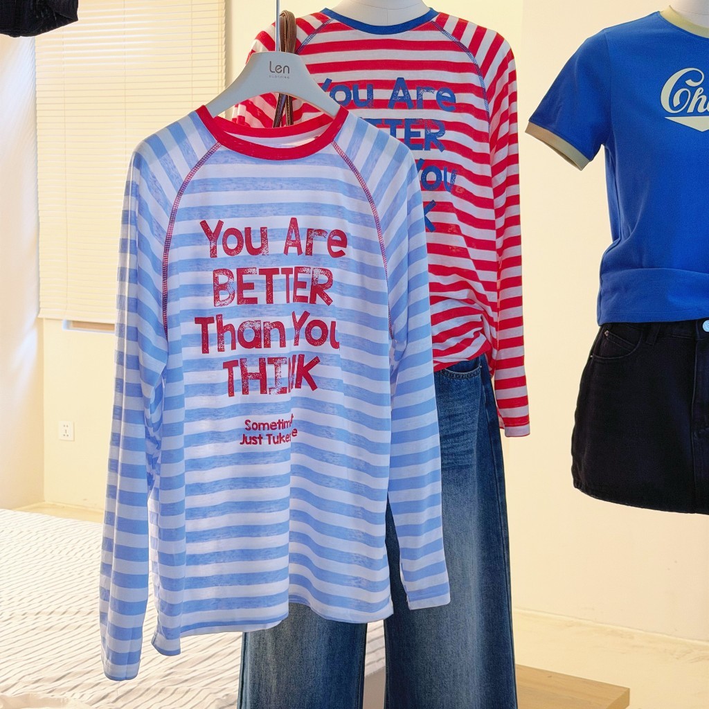 LENCLOTHING A2190 เสื้อยืดผู้หญิง - เสื้อยืดแขนยาวลายทาง You Are Better