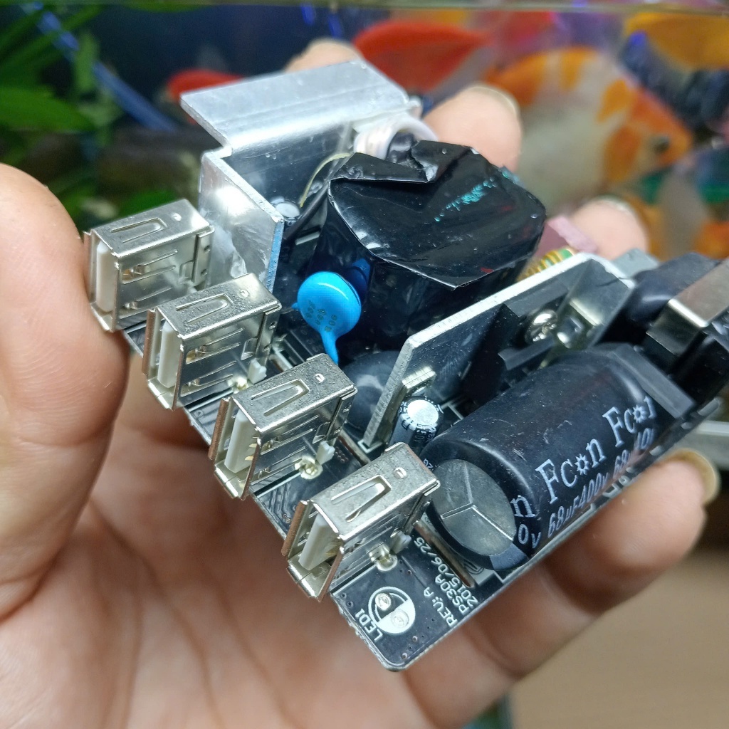 วงจรไฟ 220V Output 5V - 7.2A - พอร์ต USB 4 พอร์ต - สินค้าถอดประกอบ MSP:Z141-Z142