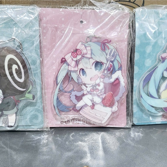 พวงกุญแจสองด้าน Hatsune Miku