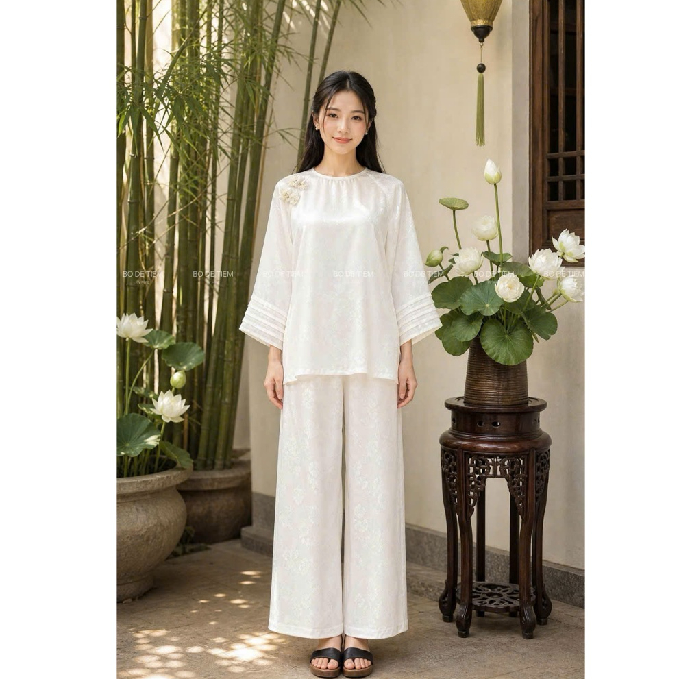 (BOAT SHOP) ชุดพุทธ - PP Set พร้อมผ้าไหมผ้าและเบญจมาศ (pp070)