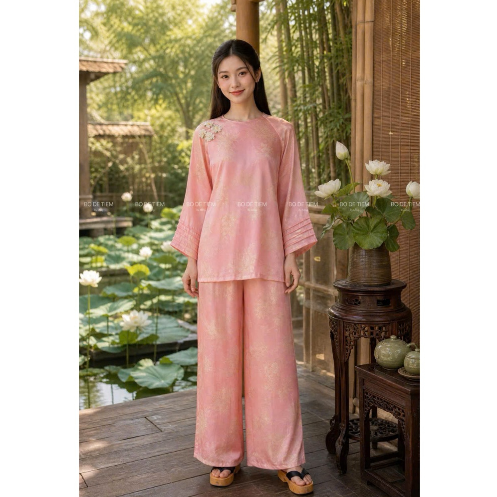 (BOAT SHOP) ชุดพุทธ - PP Set พร้อมผ้าไหมผ้าและเบญจมาศ (pp070)