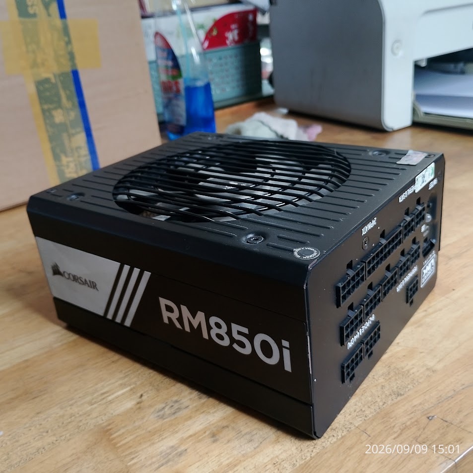 [จัดส่งรวดเร็ว] Corsair RM850i 850W พาวเวอร์ซัพพลายคอมพิวเตอร์ - รายการแสดงที่สวยงามเหมือนใหม่ (เหมื