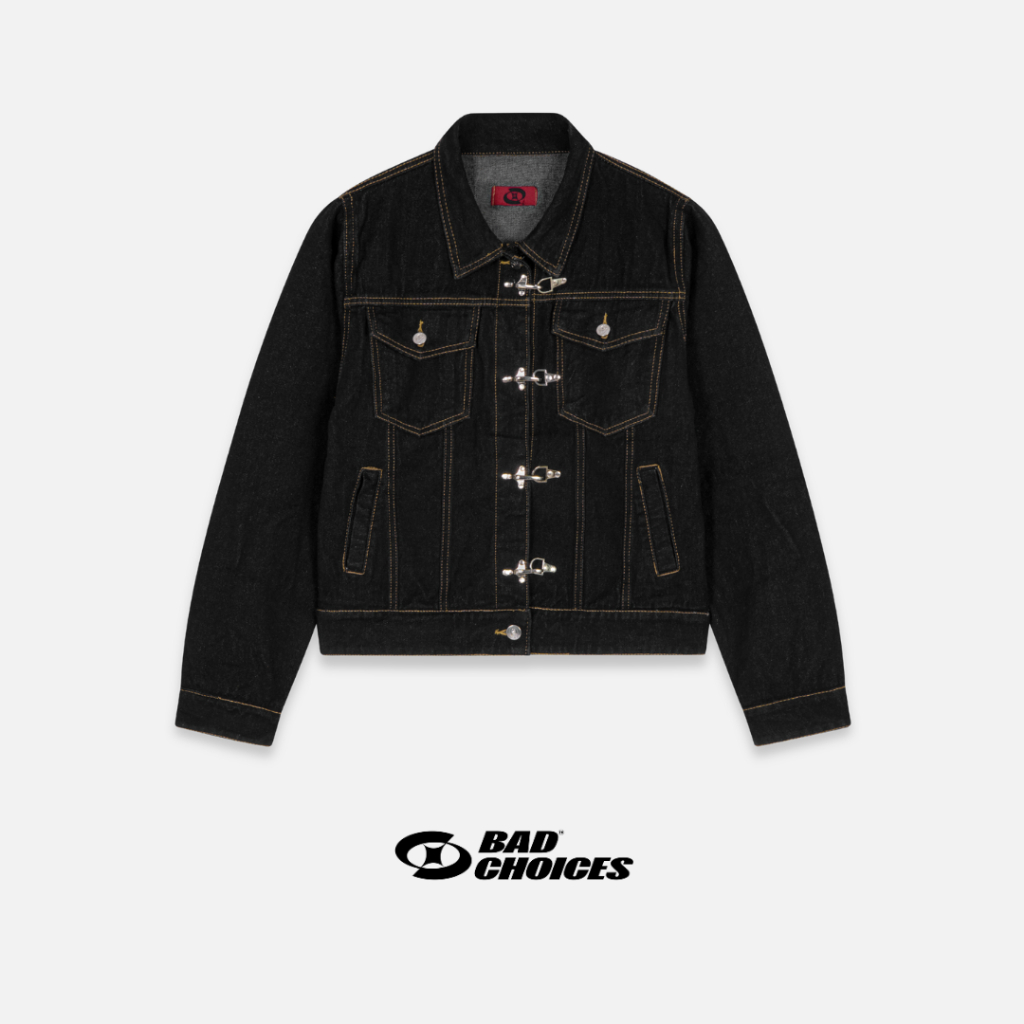 Bad Choices | แจ็คเก็ตยีนส์ TOGGLE มีซิปปิด สีฟอก ทรงหลวม