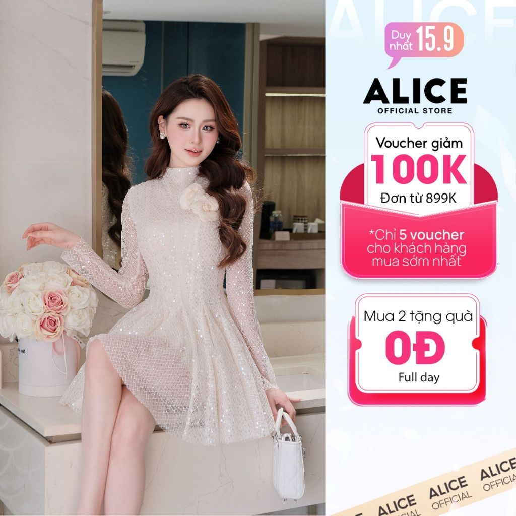 บน อลิซ หรูหรา งานสังสรรค์ ชุด ทําจากลูกไม้ปักเลื่อมและซับในผ้าไหม, ชุดเดรสสั้นคอเต่า, ดอกไม้นูนหน้า