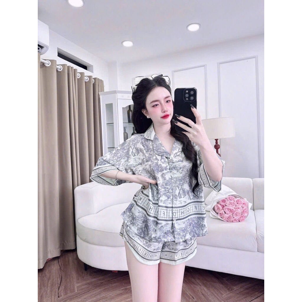 ใหม่ PATTERN BAT SLEEVE SILK PIJAMA SET - สินค้าดีไซน์คุณภาพสูง (ขนาด 40->65kg)