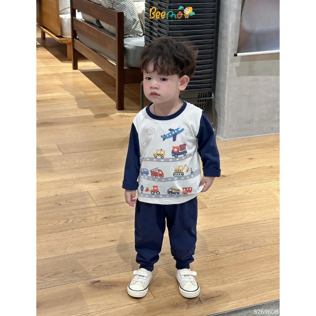 Beemo bet เสื้อยืดแร็กแลนแขนยาวพิมพ์ลายรถผ้ายืดหยุ่นสําหรับเด็กผู้ชายใส่ไปโรงเรียนและออกไปข้างนอกตั้