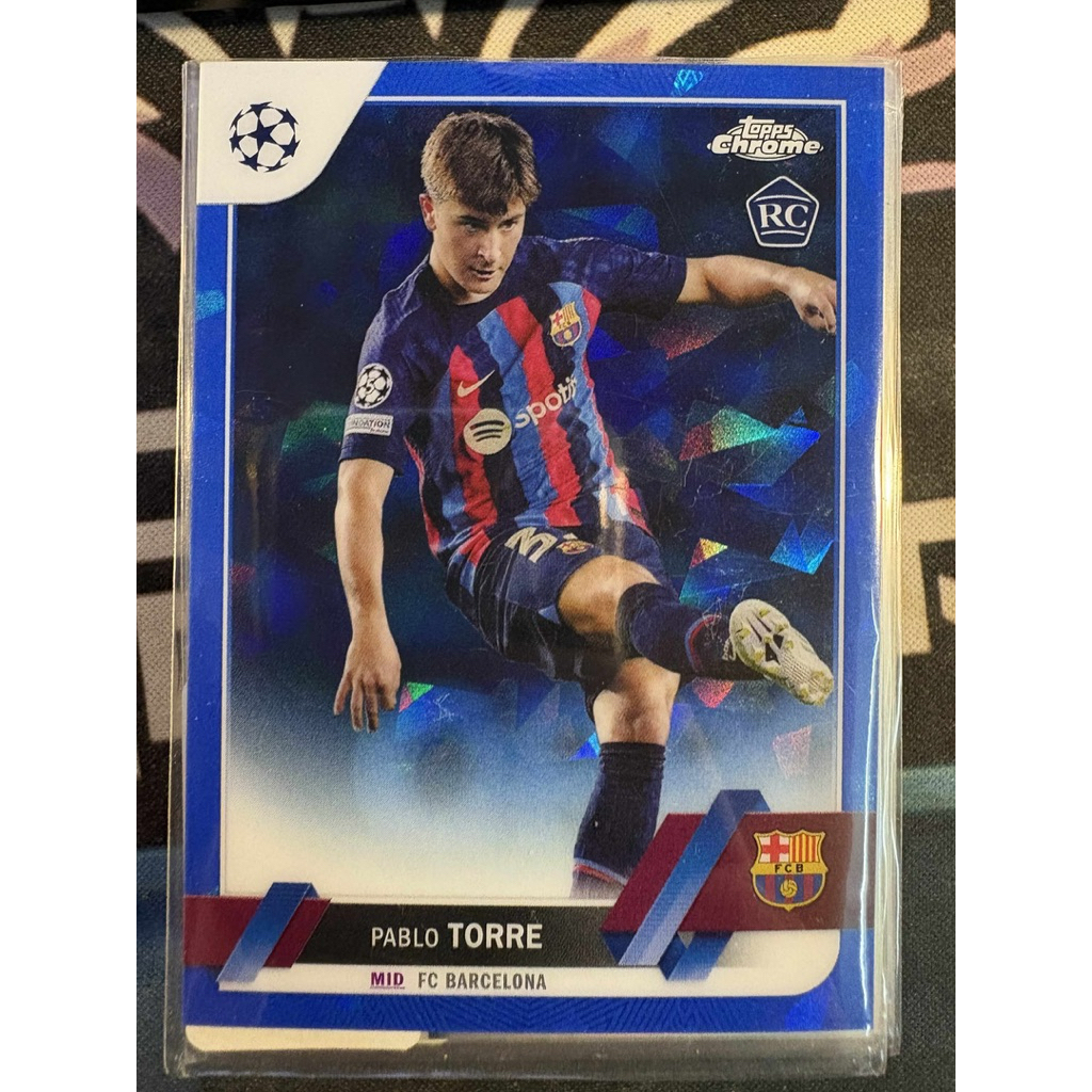 M695 Pablo Torre Barcelona Sapphire Topps Chrome UCL 2022/23 การ์ดฟุตบอล