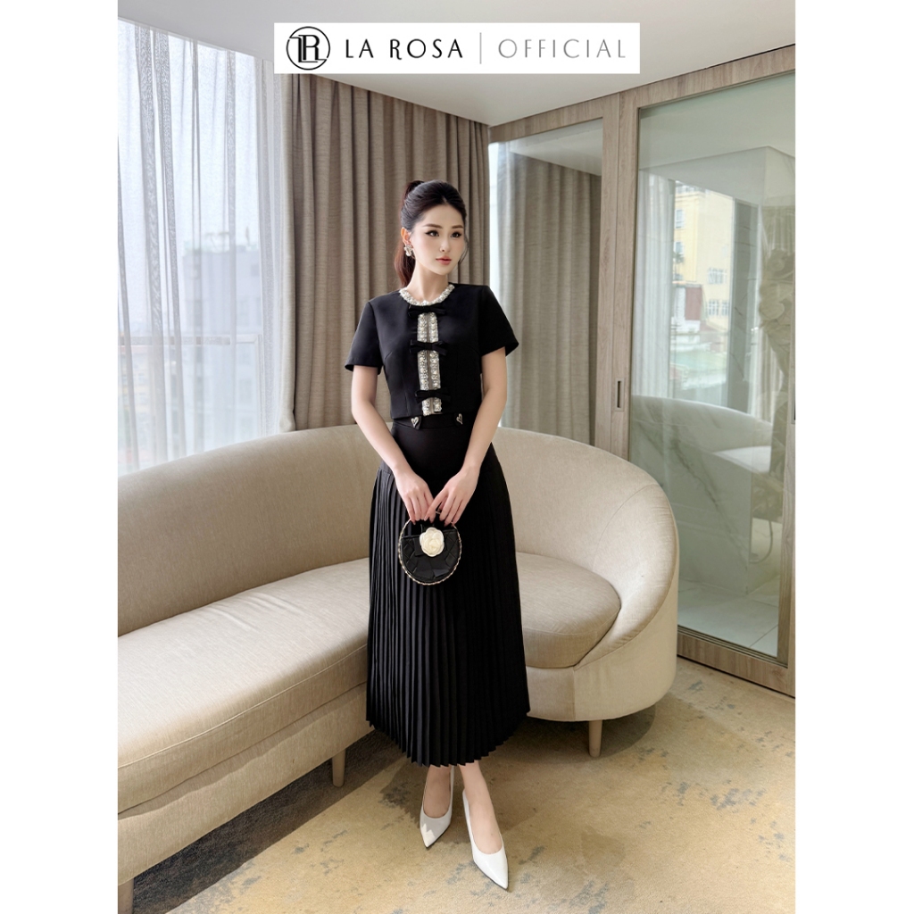 La Rosa Set Elegant Long Black Pleated Skirt Short Bow Tie Top with High Quality Skirt S911