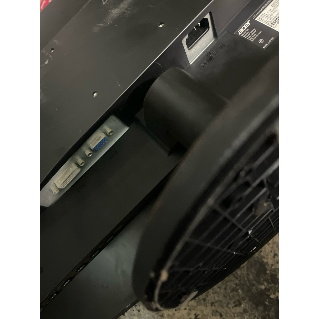 บอร์ดสัญญาณ Acer EB192Q และบอร์ดจ่ายไฟคอมโบใช้งานได้ดี