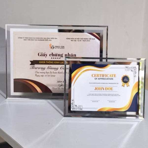 กรอบรูป กรอบใบรับรอง A4(21x30) cm และ A5(15x21) cm พร้อมแก้วคริสตัล