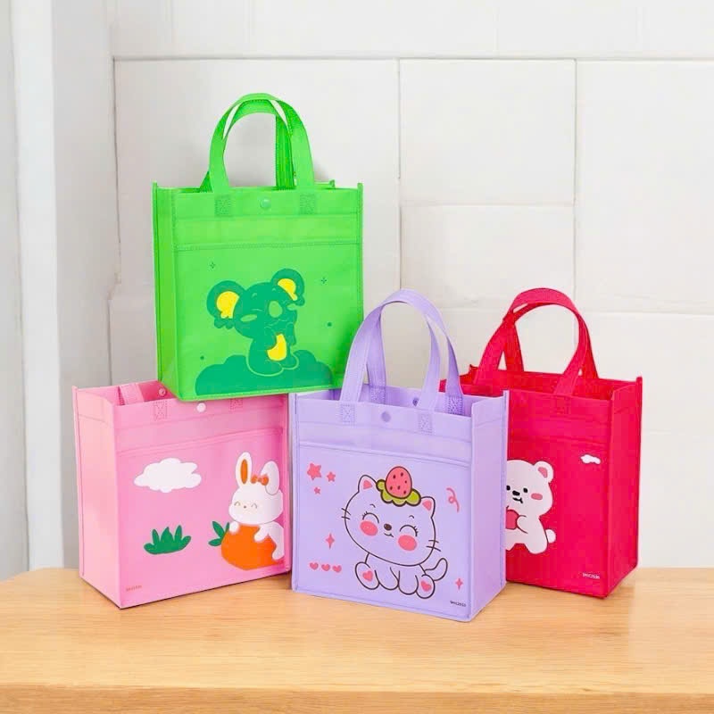 • กระเป๋าผ้าไม่ทอหลากสีแฟชั่น – มีช่องใส่ของสะดวก ใช้ซ้ําได้