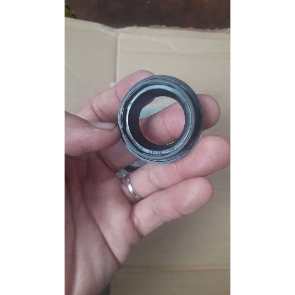 ซีลส้อมหน้า Lead, Shmode, Pcx, Winer (ราคา 1 ข้าง)