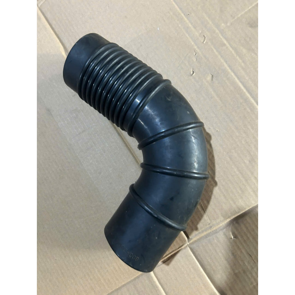 ท่อยางคอไอดี ท่อไอเสีย สําหรับรถบรรทุก Hyundai 3,5 ถึง 5 ตัน HD72, HD88, HD 99, HD800, Mighty...ราคา