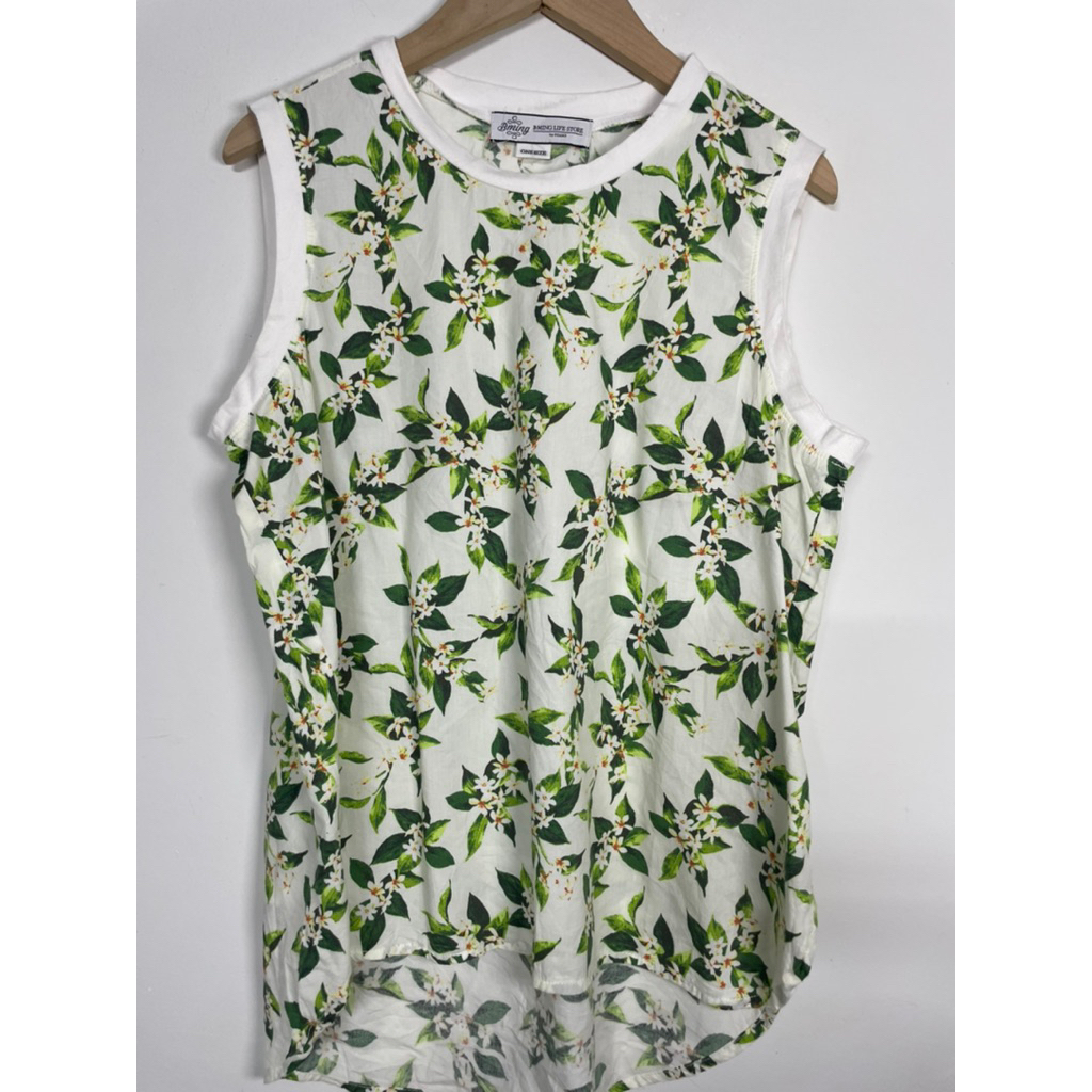 BMING LIFE STORE เสื้อกล้ามลายดอกไม้ made in Japan