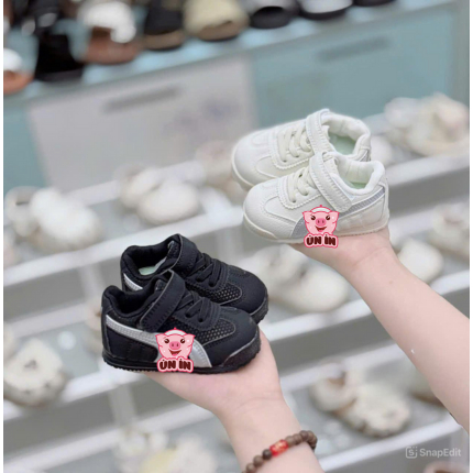 รองเท้าผ้าใบสําหรับเด็ก- รองเท้ารัดส้น กันลื่นเบาพิเศษสําหรับเด็กชายและเด็กหญิงไปโรงเรียนและออกไปข้า