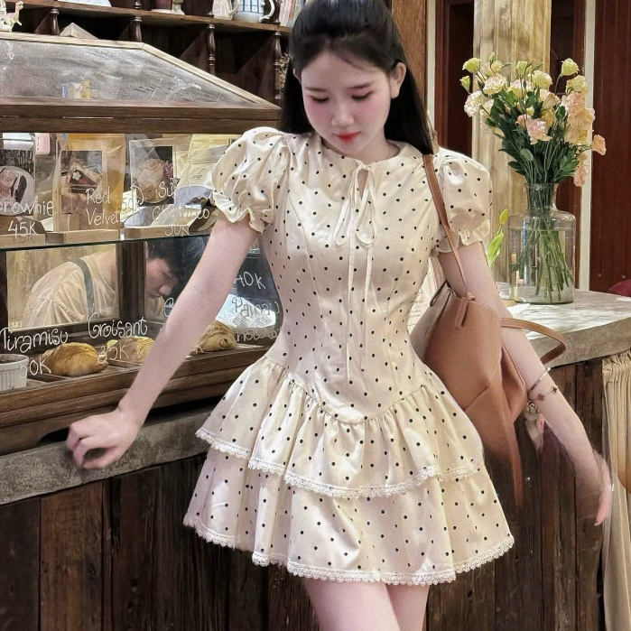 น่ารัก ผ้าไหม ออกแบบ เดรสผู้หญิง เดรสคอกลมแขนพองผูกโบว์ ลายจุดบานกับกางเกงสวย - ร้านค้า