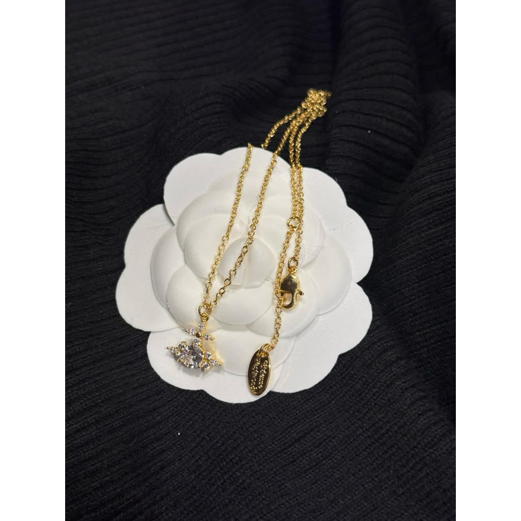 สร้อยคอทองคํา Vv Ww*