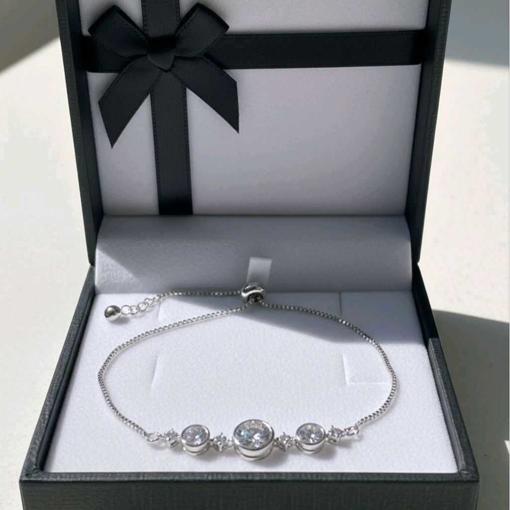 สร้อยข้อมือผู้หญิง "Three Wishes" (Three Wishes) เงิน 925.