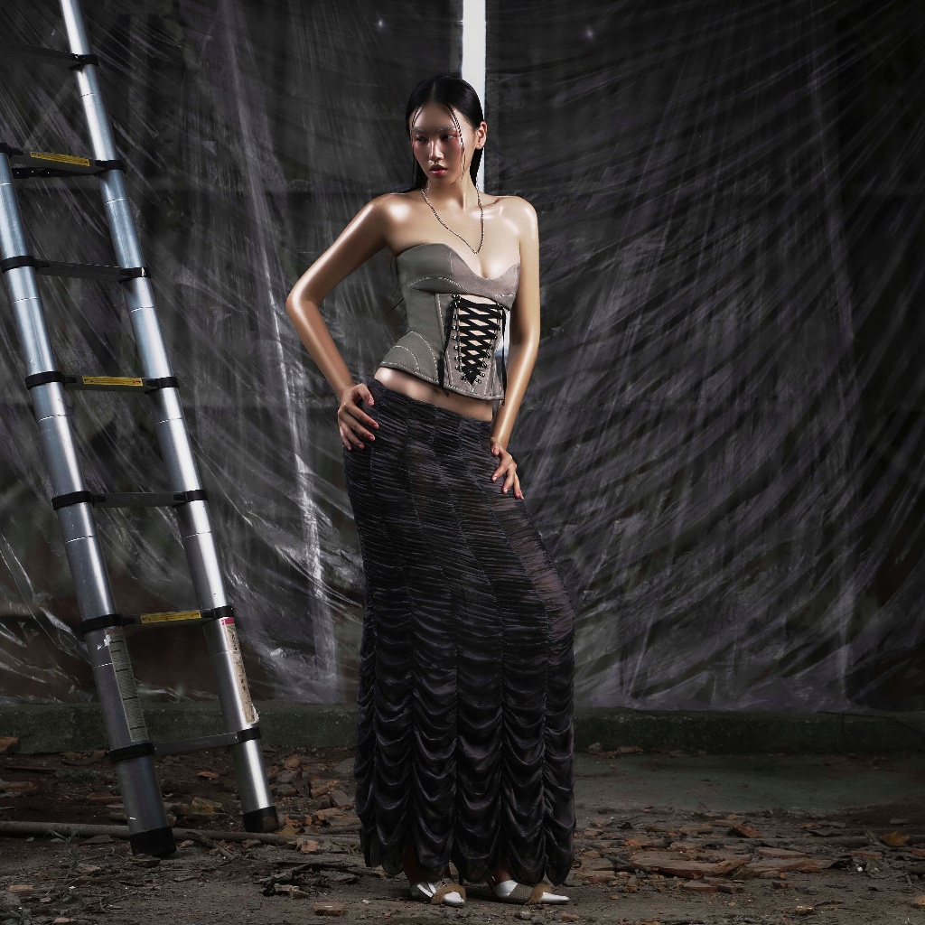 TATICHU - NONE Ruched Mesh Maxi Skirt - กระโปรงยาวซีทรู