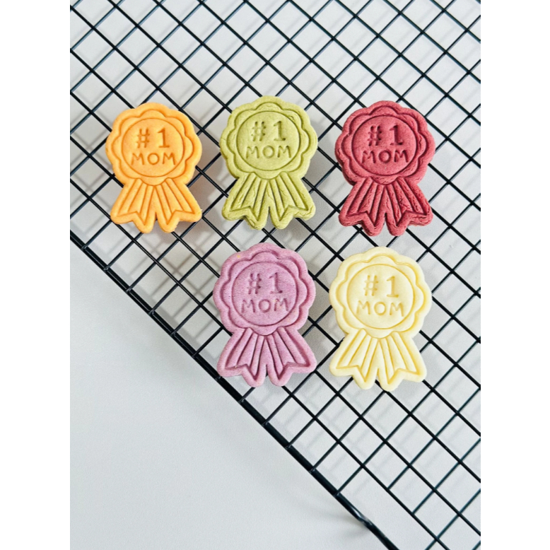 เครื่องตัดเค้กเหรียญ 1 MOM - เครื่องมืออบ & Fondant (ANOTHER SIZES MESSAGE SHOP)