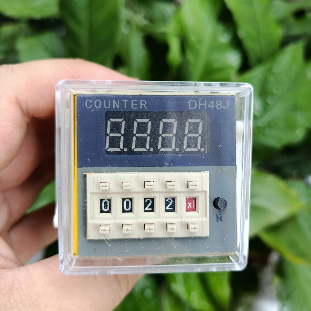 เคาน์เตอร์ DH48J-11A พร้อมฐานกลม 11 ตัว