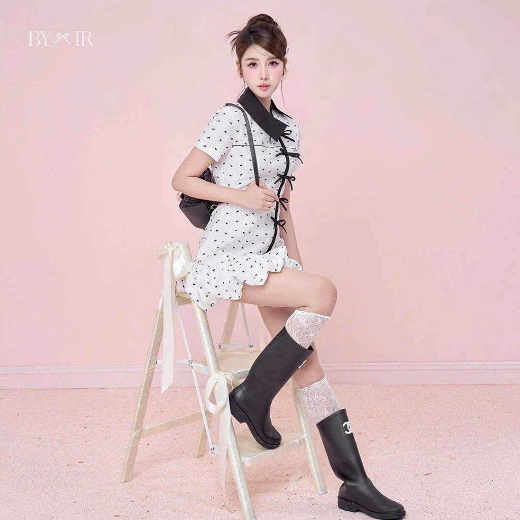 ชุดเดรสหวานคอปกผูกโบว์เนื้อลายจุดผ้าไหมผู้หญิงและน่ารักสําหรับใส่ทํางานหรือออกงาน ht881ข