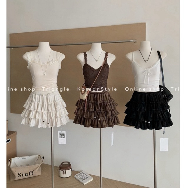 TRIANGLE - Likey Skirt (จําเป็นให้ดี คืนไม่ยินดี) - กระโปรงชั้นเกาหลีบานสั้นเหนือเข่า
