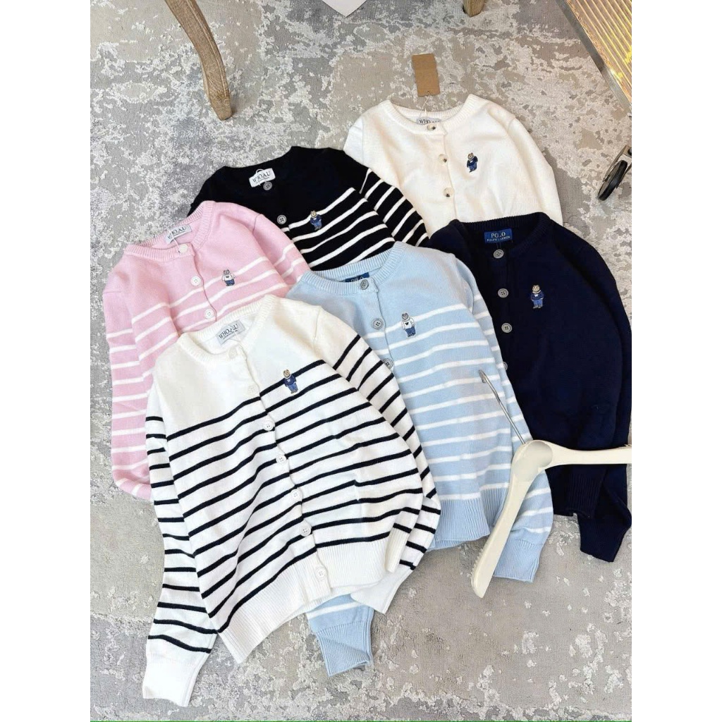 [ผลิตภัณฑ์ QC/ TYPE 1] เสื้อแจ็คเก็ต CARDIGAN LONG-SLEEVE WITH BEAR EMBROIDERED WITH HORIZONTAL PLAI