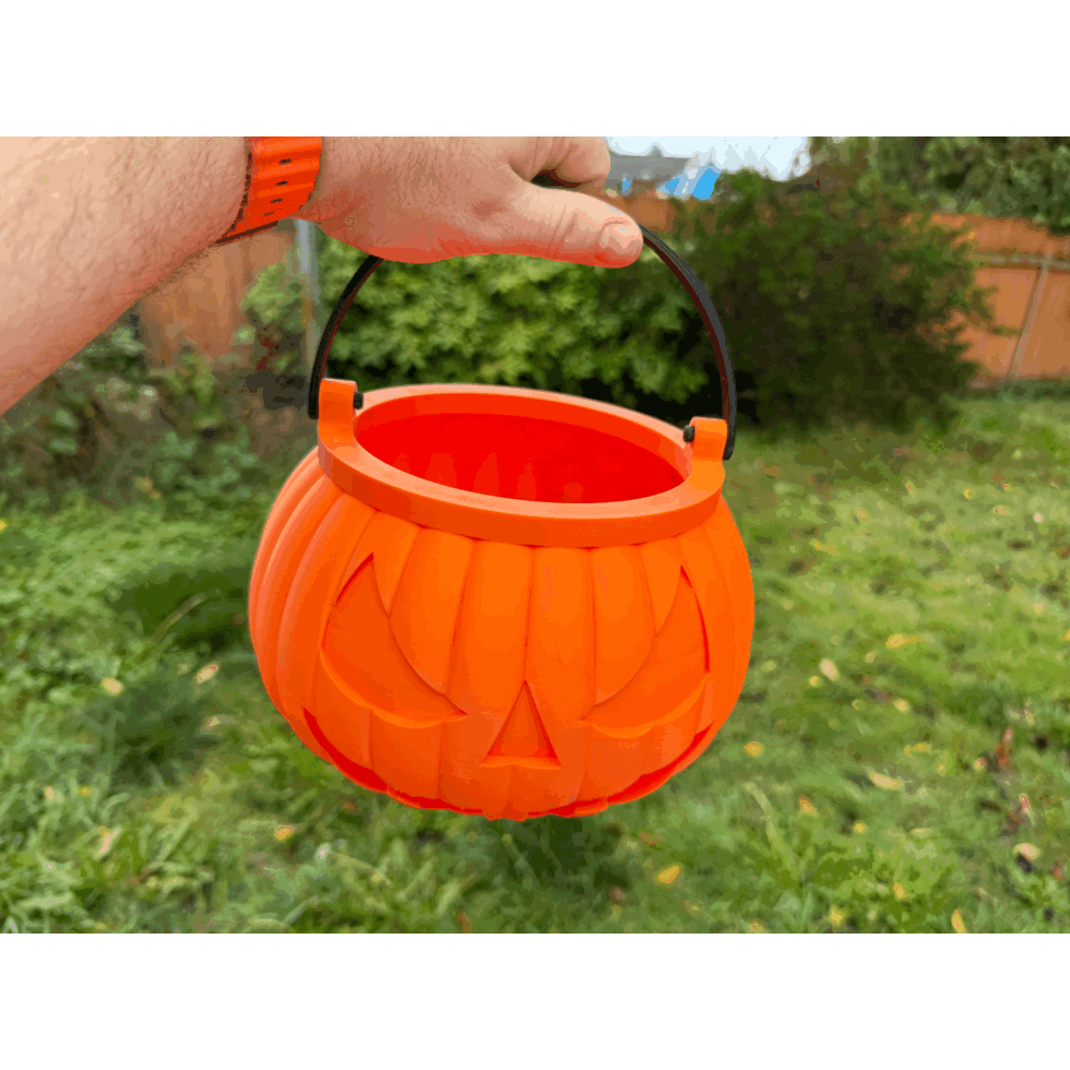 HAPPY HALLOWEEN - PUMPKIN CANDY BASKET