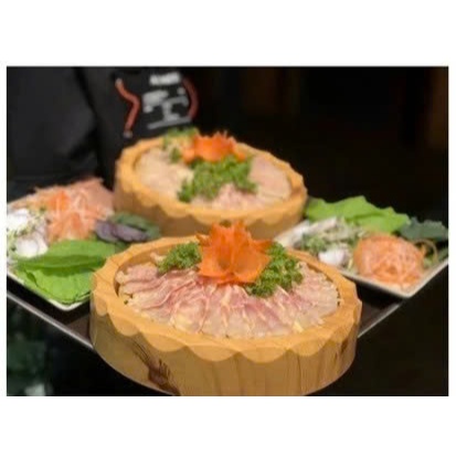 ถาด SUSHI - SASHIMI, SALMON, พลาสติกไม้สนกลมสําหรับตกแต่งซูชิและซาซิมิ