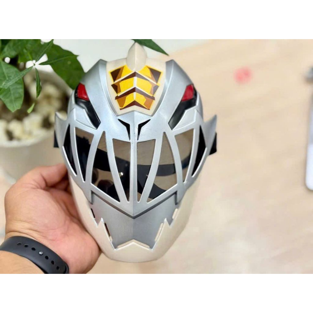หน้ากาก Hasbro Zenith Cosmic Ranger ของแท้ในภาพยนตร์ Power Rangers Cosmic Fury