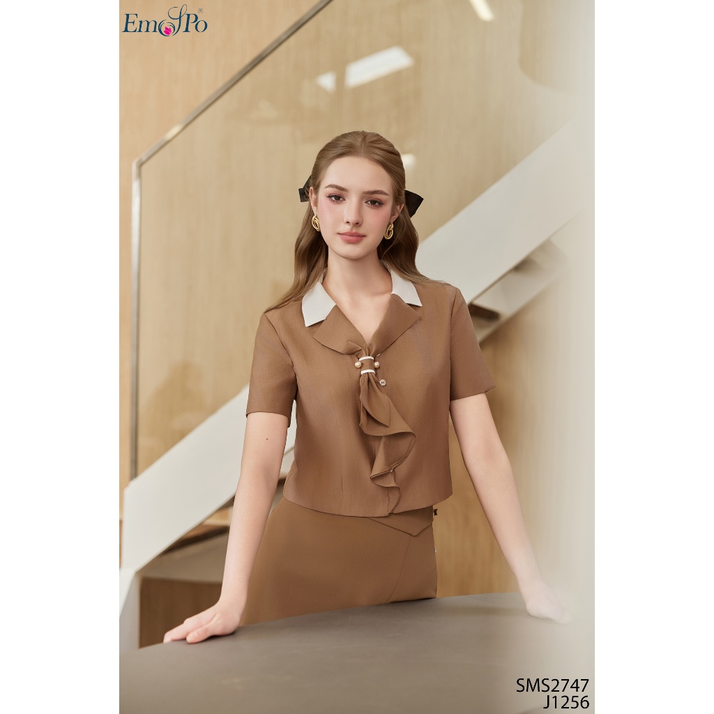 Emspo เสื้อเชิ้ตยาวปานกลางคอปกโบว์สีเย็บเข็มกลัดมุกถอดได้ SMS2747