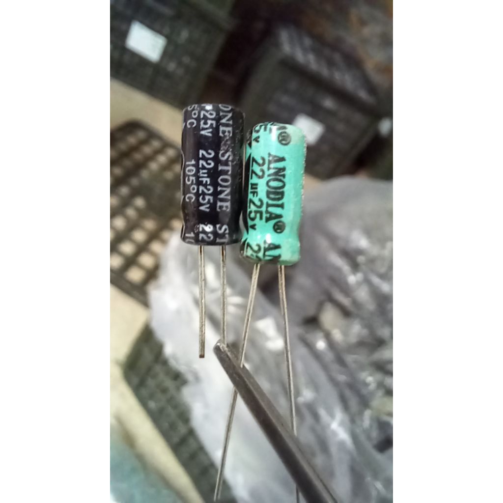 [combo 10c หรือ 5c]ตัวเก็บประจุโพลาไรซ์ 25v 22uf,47uf,100 uf,470uf, 680uf,4700uf..