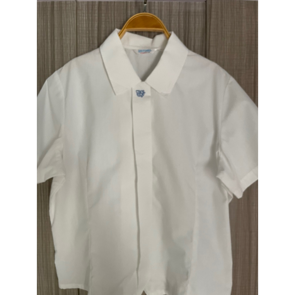 (2Hand QC) UNIFORRO เสื้อเชิ้ตแขนสั้น อก 55*2