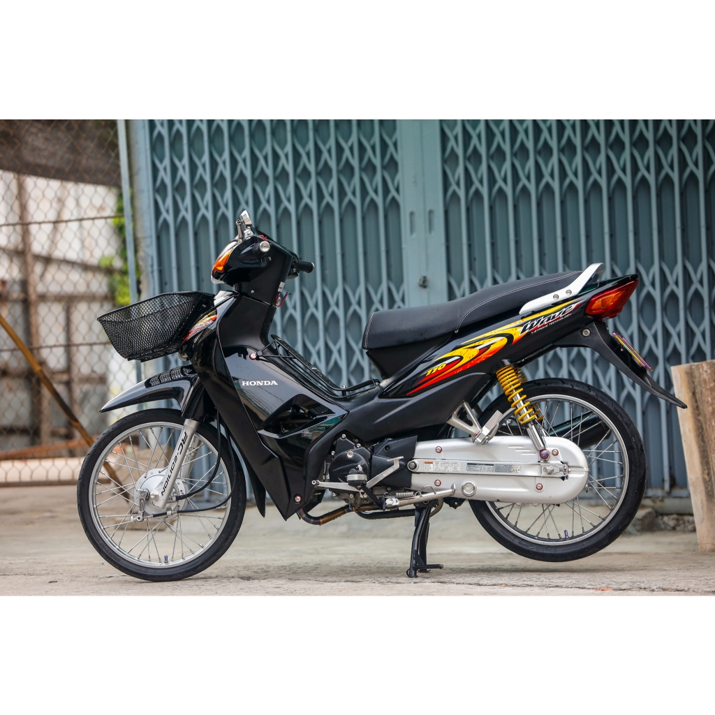 แสตมป์ คลื่น อัลฟ่า 110 รุ่น N29 (พิมพ์ในญี่ปุ่น) สําหรับรถยนต์สีดําเต็มใบ