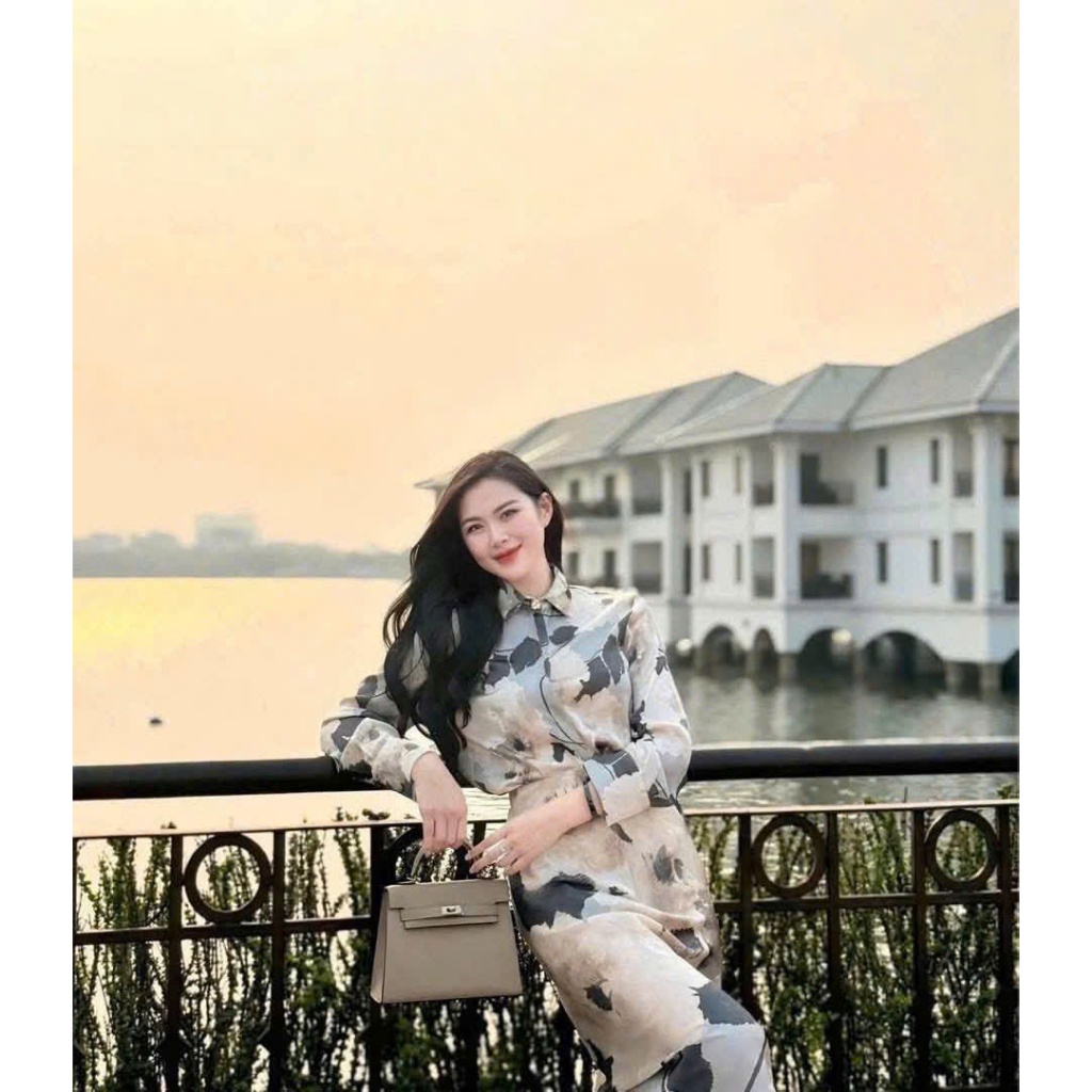 ผู้หญิง ชุด เสื้อกระโปรงไหมพรมลายดอกไม้ดีไซน์หรูหราทั้งสวยสําหรับใส่ทํางานใส่เล่น Ht888