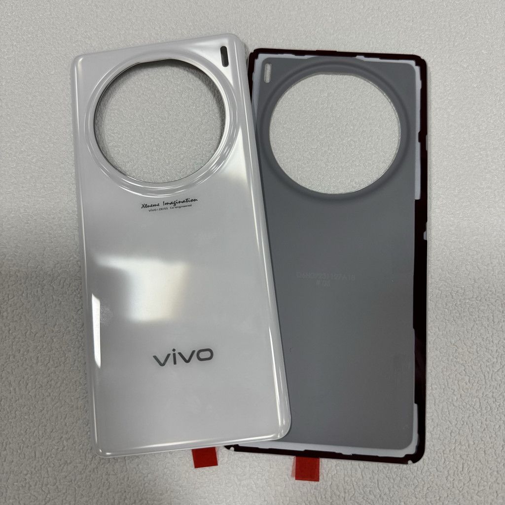 ฝาหลัง Vivo X100S Pro / X100 S Pro (สีขาว)