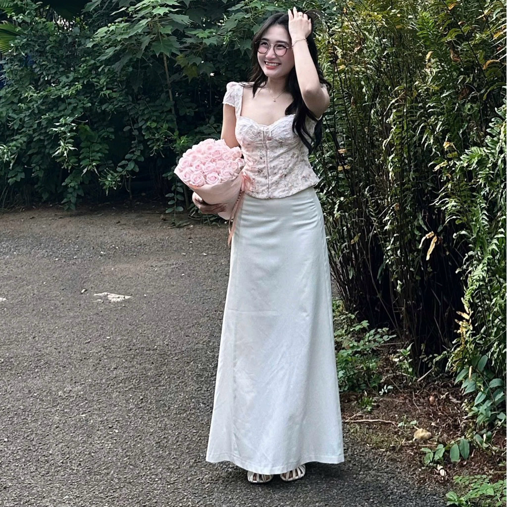 LINEN SKIRT WITH FISH TAIL FORM บานเล็กน้อย มีให้เลือก 3 ขนาด SML - THE POSES