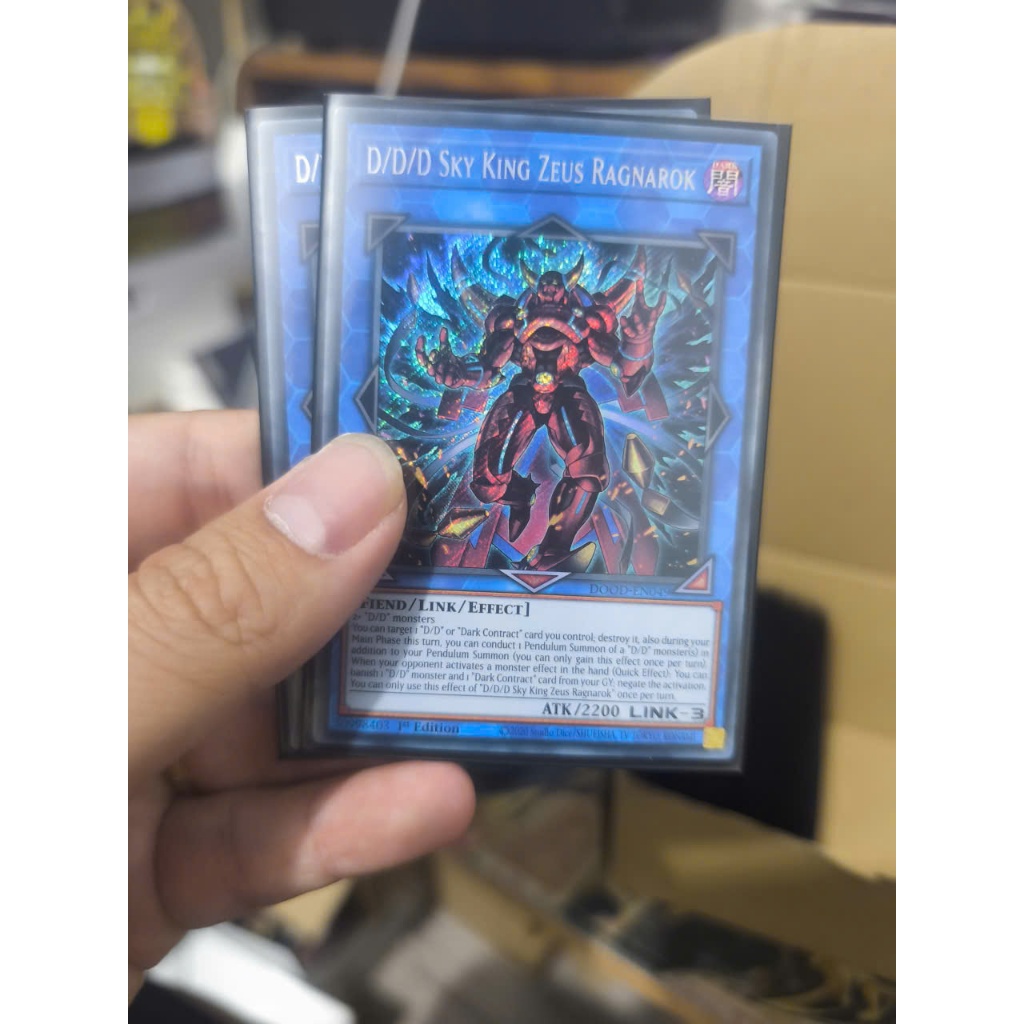 [Yugioh Funny Shop] การ์ด 1 ใบ DOOD-EN049 "D/D/D Sky King Zeus Ragnarok" Secret Rare