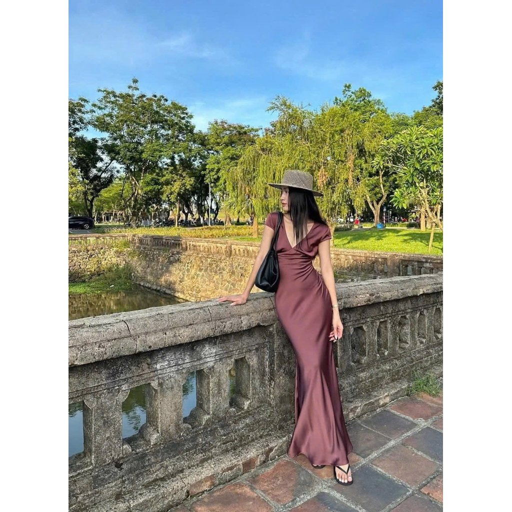 Hion Store - เดรสไหมพรมคอวีพลัม ไซส์ sm