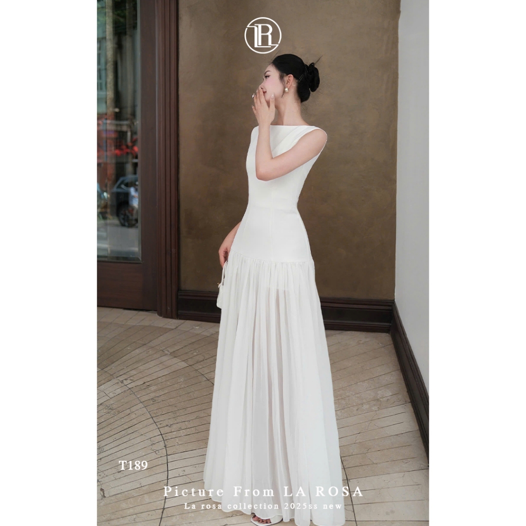 LA ROSA เดรสยาวเลดี้สําหรับปาร์ตี้ ออกเดท และพื้นฐานวันเกิด สวยอ่อนโยน T189