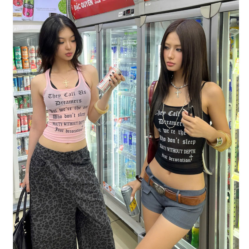 เสื้อกล้ามซีทรูสุดเซ็กซี่พิมพ์ลายตัวอักษรเข้ากับฟิกเกอร์ DREAMERS – KILL SYSTEM ราคา ถูกที่สุด ดีลบีเคเค แกลเลอรีภาพที่ 6